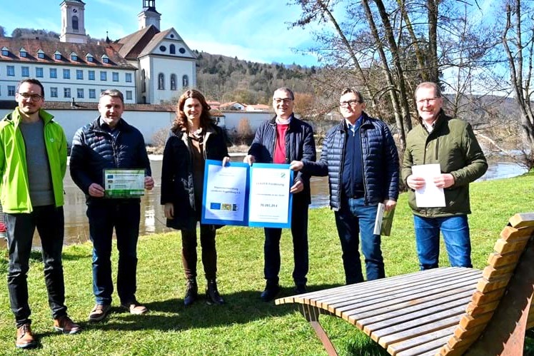 Übergabe des LEADER-Förderbescheids in Pielenhofen